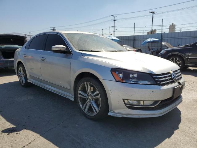 1VWCN7A34EC094936 - 2014 VOLKSWAGEN PASSAT SEL GRAY photo 4