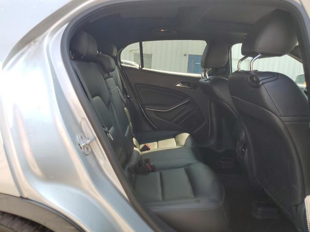 WDCTG4EB6GJ208957 - 2016 MERCEDES-BENZ GLA 250 Plata foto 11