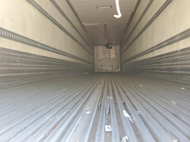 1UYVS24839M646717 - 2009 UTILITY VS2RA WHITE photo 6