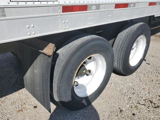 1UYVS24839M646717 - 2009 UTILITY VS2RA WHITE photo 9