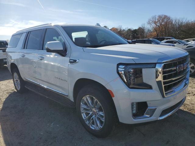 1GKS1GKD7MR126943 - 2021 GMC YUKON XL C1500 SLT WHITE photo 4