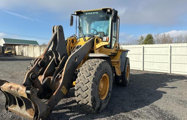 VCE0L90FH00069023 - 2010 VOLVO L90F YELLOW photo 2