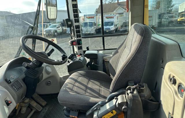 VCE0L90FH00069023 - 2010 VOLVO L90F YELLOW photo 5