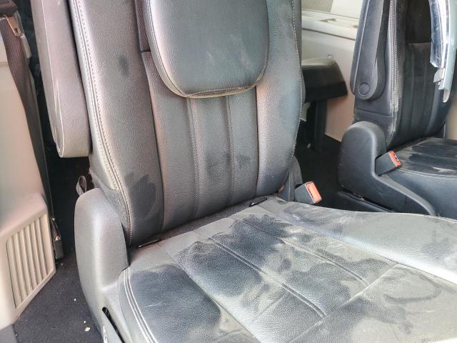 2C4RC1BG2GR213207 - 2016 CHRYSLER TOWN & COU TOURING ვერცხლისფერი ფოტო 11