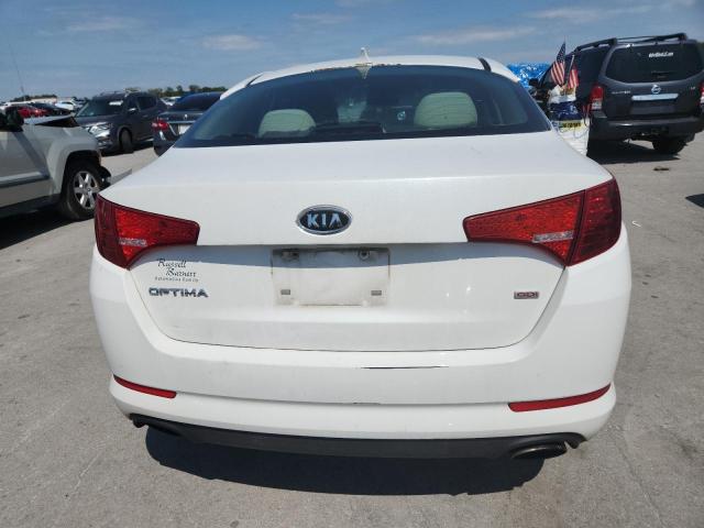 5XXGM4A71CG032562 - 2012 KIA OPTIMA LX WHITE photo 6