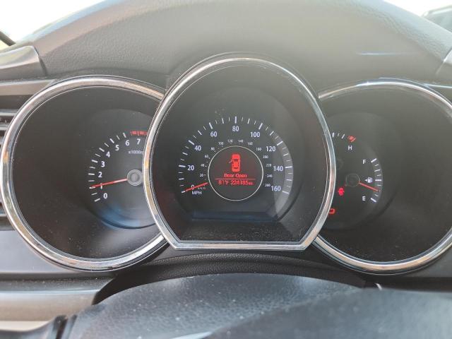 5XXGM4A71CG032562 - 2012 KIA OPTIMA LX WHITE photo 9