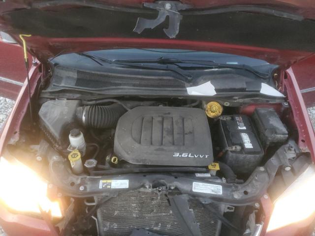 2C4RC1CG6GR208669 - 2016 CHRYSLER TOWN & COU TOURING L MAROON photo 12