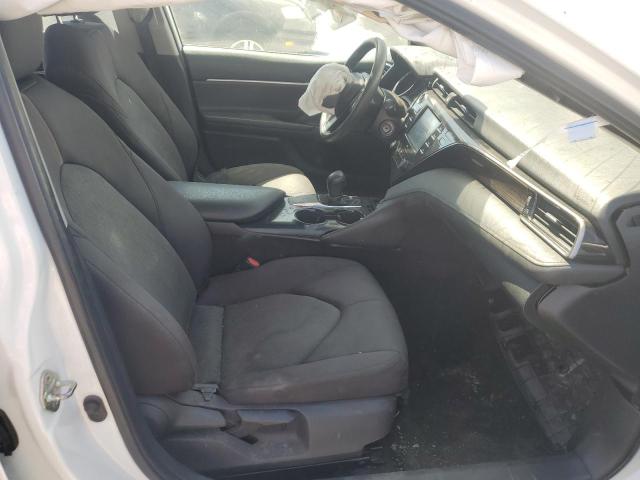 4T1C11AK6LU332923 - 2020 TOYT CAMRY LE WHITE photo 7