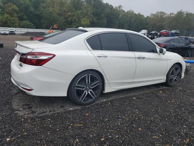 1HGCR3F92HA031381 - 2017 HONDA ACCORD TOURING أبيض صورة 3