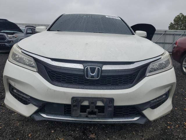 1HGCR3F92HA031381 - 2017 HONDA ACCORD TOURING أبيض صورة 5