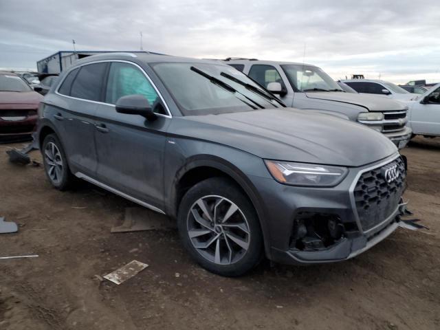 WA1GAAFY6N2031998 - 2022 AUDI Q5 PREMIUM 45 CHARCOAL photo 4