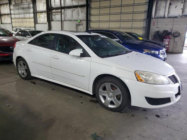 1G2ZA5EB8A4166955 - 2010 PONTIAC G6 WHITE photo 4