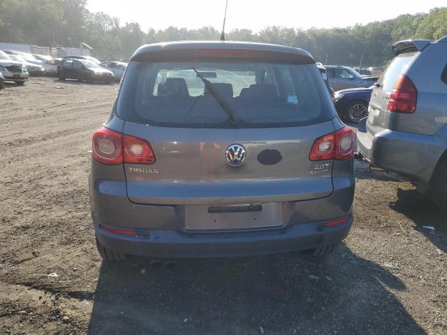 WVGBV7AX2BW521067 - 2011 VOLKSWAGEN TIGUAN S SILVER photo 6