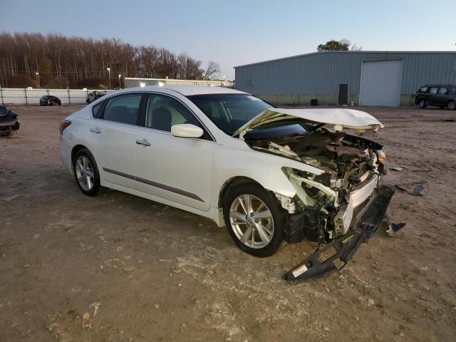 1N4AL3AP2EC408424 - 2014 NISSAN ALTIMA 2.5 WHITE photo 4