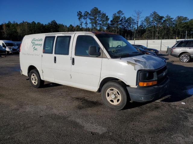 1GCFG15X161106123 - 2006 CHEVROLET EXPRESS G1 WHITE photo 4