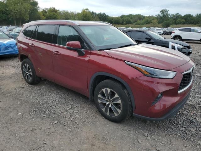 5TDGZRBH5NS188353 - 2022 TOYOTA HIGHLANDER XLE Червоний фото 4