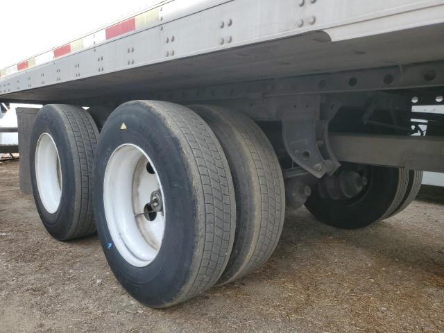 1UYVS24827U014921 - 2007 UTILITY VS2RA WHITE photo 9