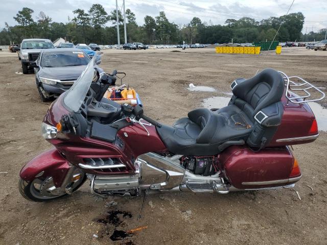 1HFSC47024A305924 - 2004 HONDA GL1800 RED photo 3