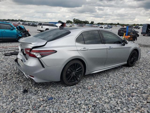 4T1K61AK6NU024893 - 2022 TOYOTA CAMRY XSE Gümüş foto 3