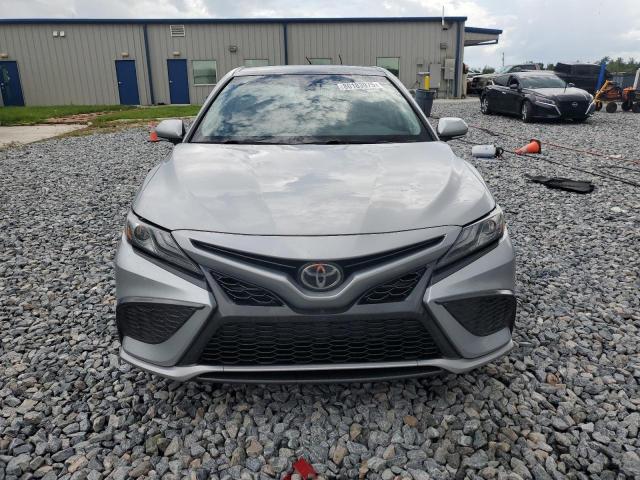 4T1K61AK6NU024893 - 2022 TOYOTA CAMRY XSE Gümüş foto 5