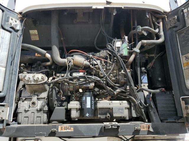 1UYVS24867U014923 - 2007 UTILITY VS2RA WHITE photo 7