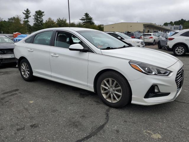 5NPE24AF7JH674032 - 2018 HYUNDAI SONATA SE WHITE photo 4