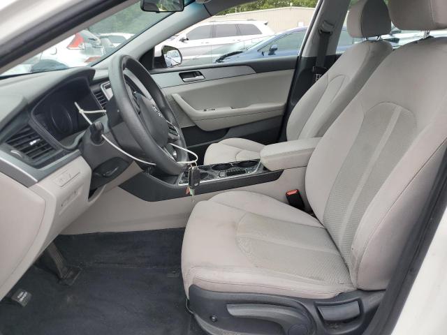 5NPE24AF7JH674032 - 2018 HYUNDAI SONATA SE WHITE photo 7