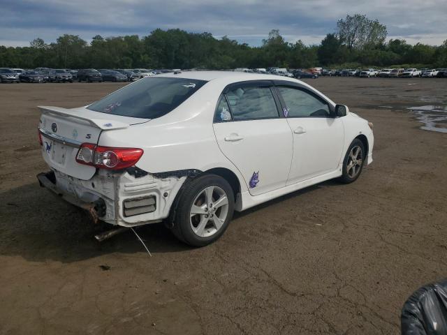 2T1BU4EE9BC604874 - 2011 TOYOTA COROLLA BASE Ақ фото 3