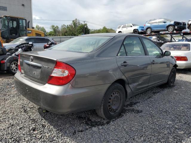 JTDBE32K420108697 - 2002 TOYOTA CAMRY LE GRAY photo 3