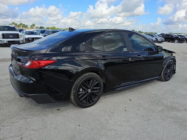 4T1DAACKXSU049022 - 2025 TOYOTA CAMRY XSE შავი ფოტო 3