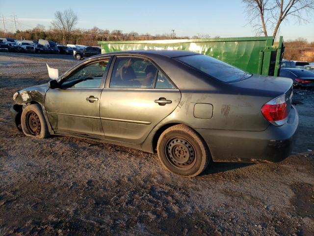 4T1BE32KX5U006572 - 2005 TOYOTA CAMRY LE GREEN photo 2