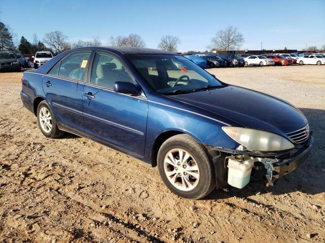 4T1BF32K95U103968 - 2005 TOYOTA CAMRY LE GRAY photo 4