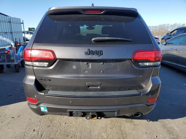 1C4RJFAG8JC152059 - 2018 JEEP GRAND CHER LAREDO GRAY photo 6