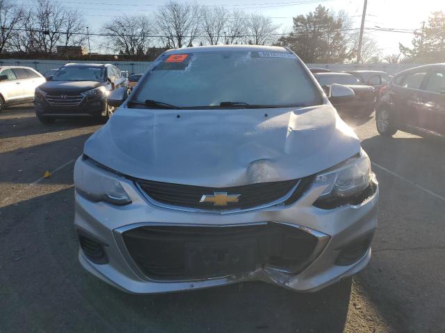 1G1JB5SH9J4128416 - 2018 CHEVROLET SONIC LS SILVER photo 5