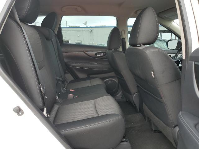 KNMAT2MT3JP557022 - 2018 NISSAN ROGUE S Білий фото 11