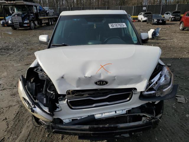 KNDJT2A65D7484464 - 2013 KIA SOUL + WHITE photo 5