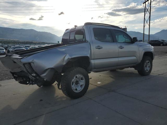 3TMCZ5AN2KM220217 - 2019 TOYOTA TACOMA DOUBLE CAB SILVER photo 3