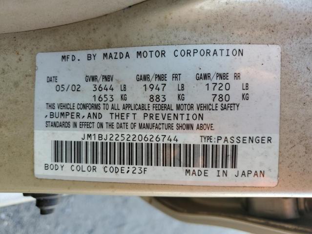 JM1BJ225220626744 - 2002 MAZDA PROTEGE DX GOLD photo 12