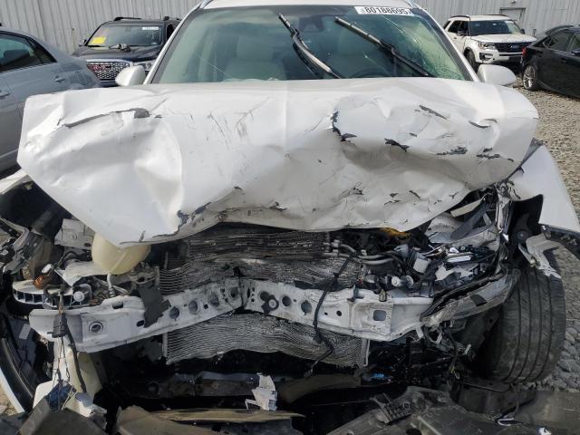 5LMCJ2D96KUL48405 - 2019 LINCOLN MKC SELECT WHITE photo 11