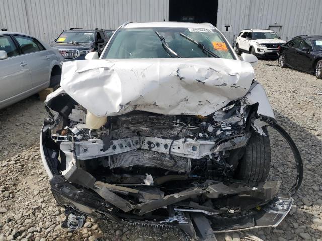 5LMCJ2D96KUL48405 - 2019 LINCOLN MKC SELECT WHITE photo 5