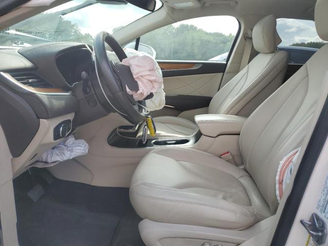 5LMCJ2D96KUL48405 - 2019 LINCOLN MKC SELECT WHITE photo 7