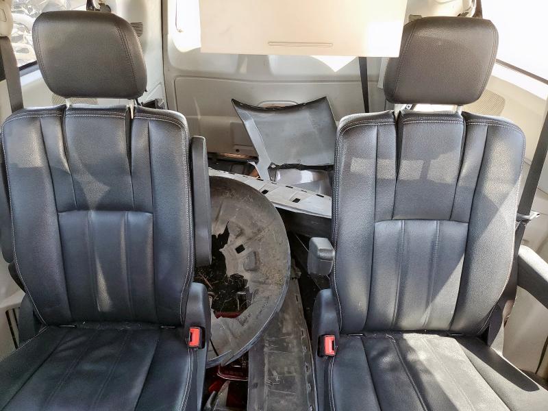 2C4RC1BG4GR279967 - 2016 CHRYSLER TOWN & COU TOURING ვერცხლისფერი ფოტო 10