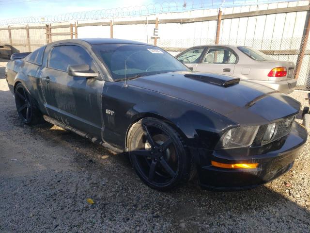 1ZVHT82HX85133615 - 2008 FORD MUSTANG GT BLACK photo 4