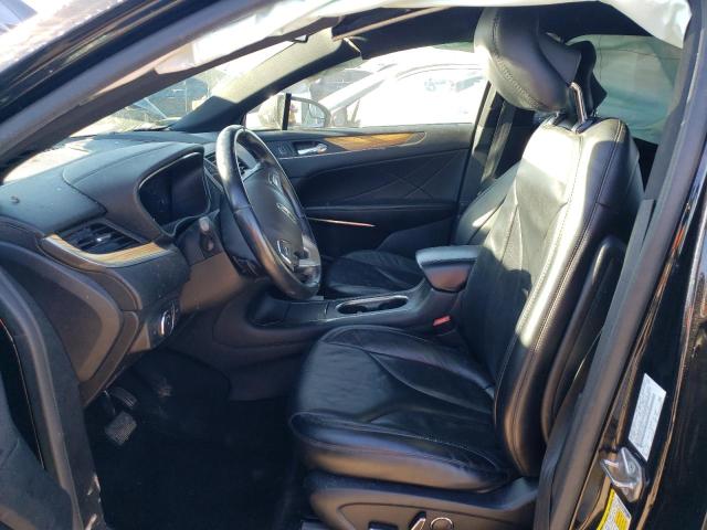 5LMCJ2C99GUJ00917 - 2016 LINCOLN MKC SELECT შავი ფოტო 7