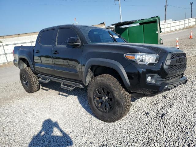 3TMCZ5AN1HM090701 - 2017 TOYOTA TACOMA DOUBLE CAB BLACK photo 4