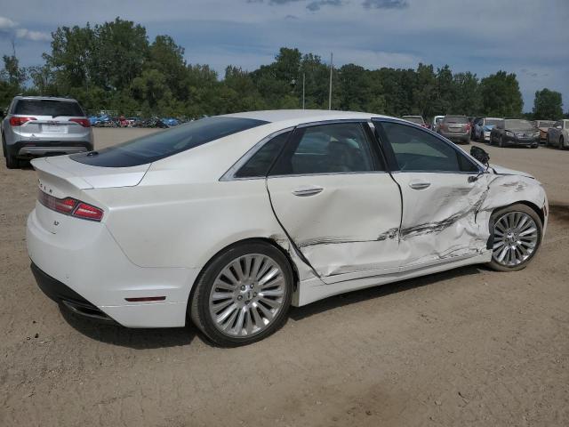 3LN6L2GK2DR825821 - 2013 LINCOLN MKZ WHITE photo 3