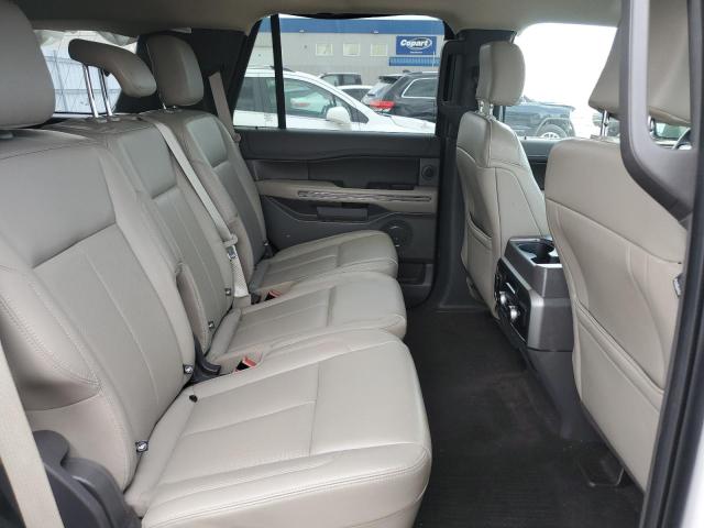 1FMJU1JT1KEA10402 - 2019 FORD EXPEDITION XLT WHITE photo 11