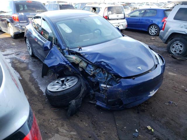 5YJ3E1EBXNF210709 - 2022 TESLA MODEL 3 BLUE photo 4