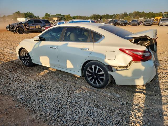 1N4AL3AP3JC112743 - 2018 NISSAN ALTIMA 2.5 WHITE photo 2