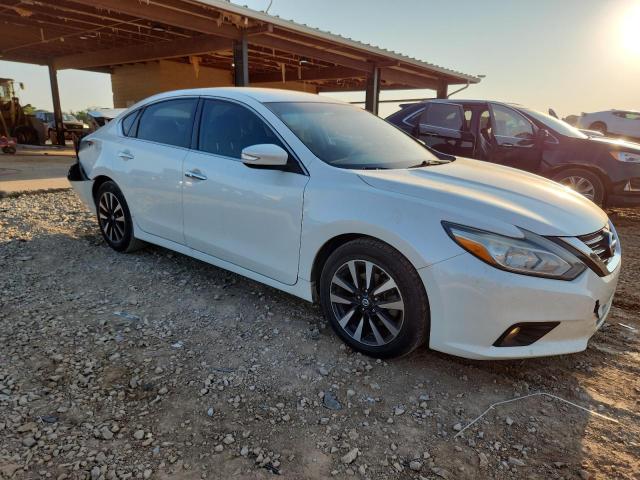 1N4AL3AP3JC112743 - 2018 NISSAN ALTIMA 2.5 WHITE photo 4